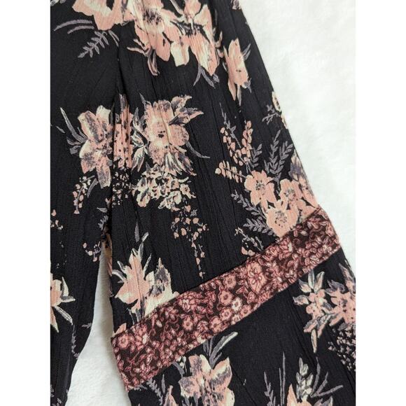 Angie Romper Boho Sz L Bell Sleeves.Lace Up Front PocketsSee Photos Measurements - Picture 7 of 9